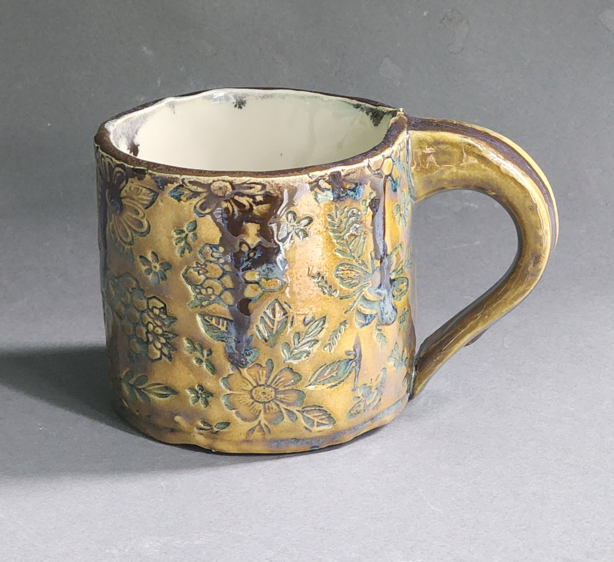 Bee design Cappuccino Mug